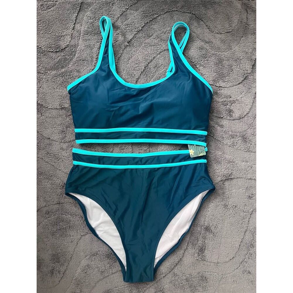 New 2pc Swimsuit Size Large